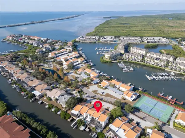 4307 Harbor House Drive #13, TAMPA, FL 33615