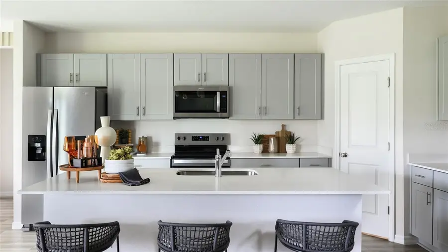 36743 Sagemoor Drive, Zephyrhills, FL 33541 - Image #3