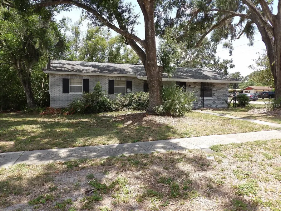 816 W 130 Th Avenue, Tampa, FL 33612 - Image #2