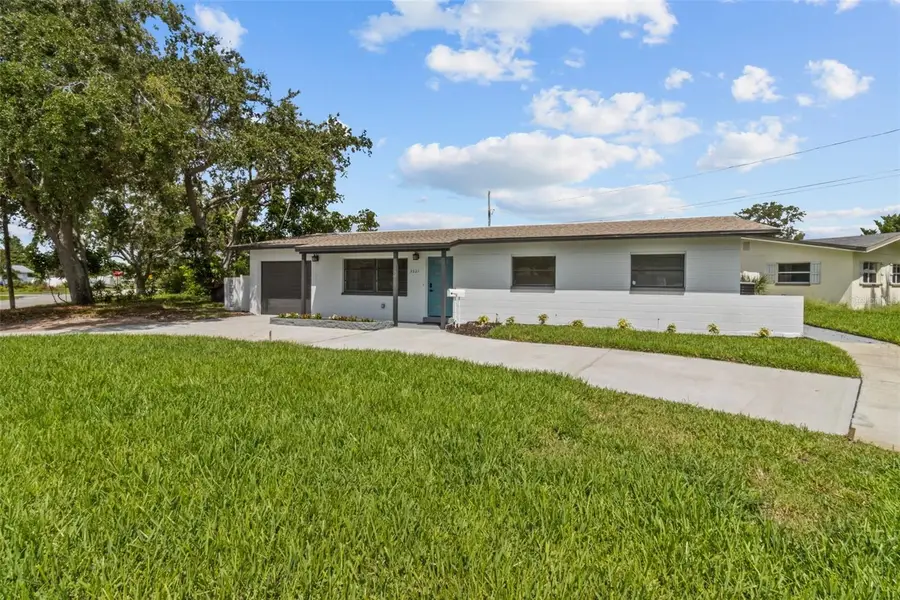 3621 Searobin Drive Se, Saint Petersburg, FL 33705 - Image #3