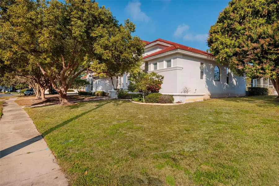 5921 Skimmer Point Boulevard S, Gulfport, FL 33707 - Image #3