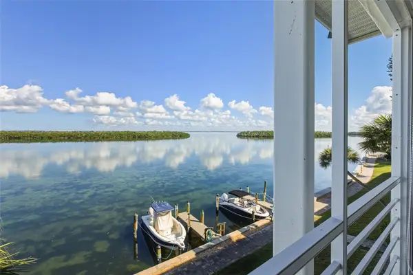 4420 Exeter Drive #303, LONGBOAT KEY, FL 34228