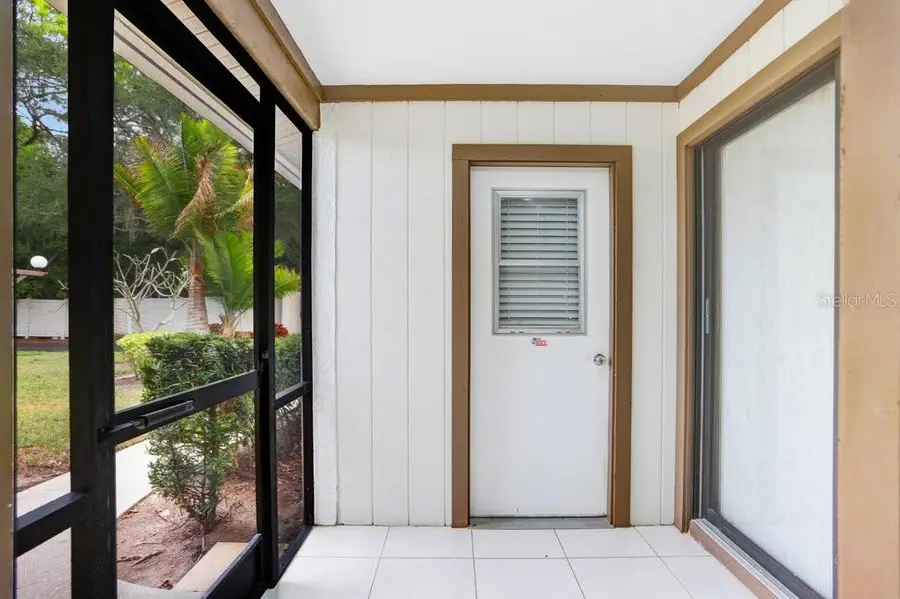 4742 Oak Hill Drive #12, Sarasota, FL 34232 - Image #3