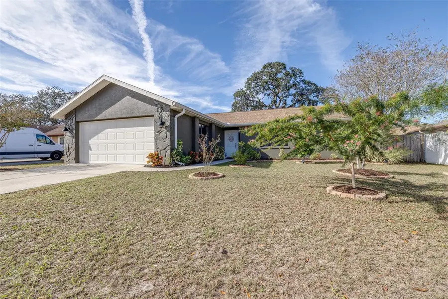 7825 Glascow Drive, New Port Richey, FL 34653 - Image #2