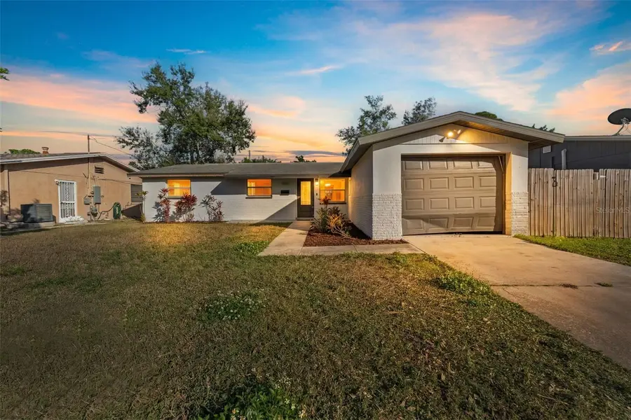 5501 Denver Street Ne, Saint Petersburg, FL 33703 - Image #2