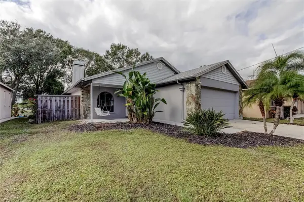 206 Bedford Street, OLDSMAR, FL 34677