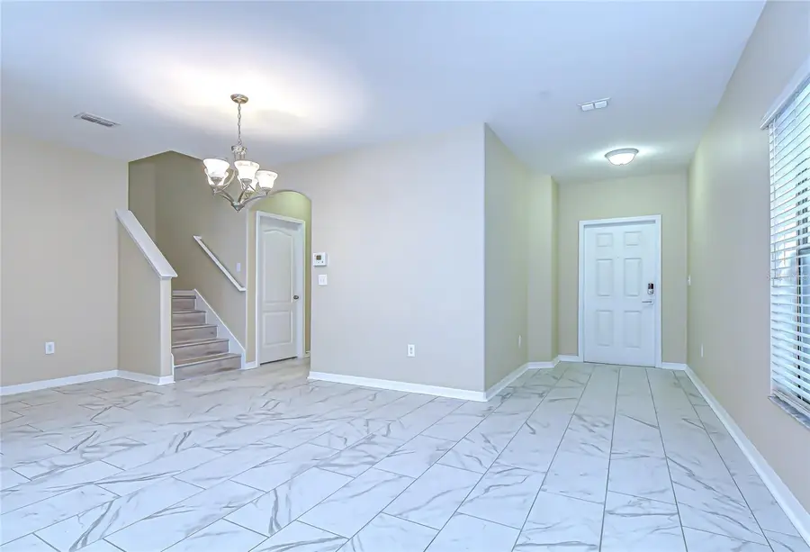 2718 Garden Falls Drive, Brandon, FL 33511 - Image #3