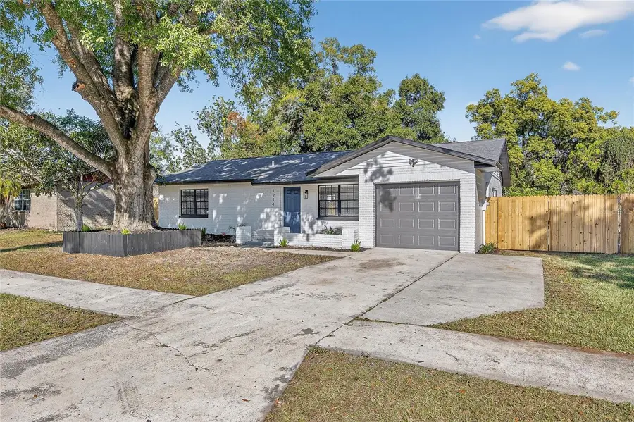 1214 Oakhill Street, Seffner, FL 33584 - Image #2