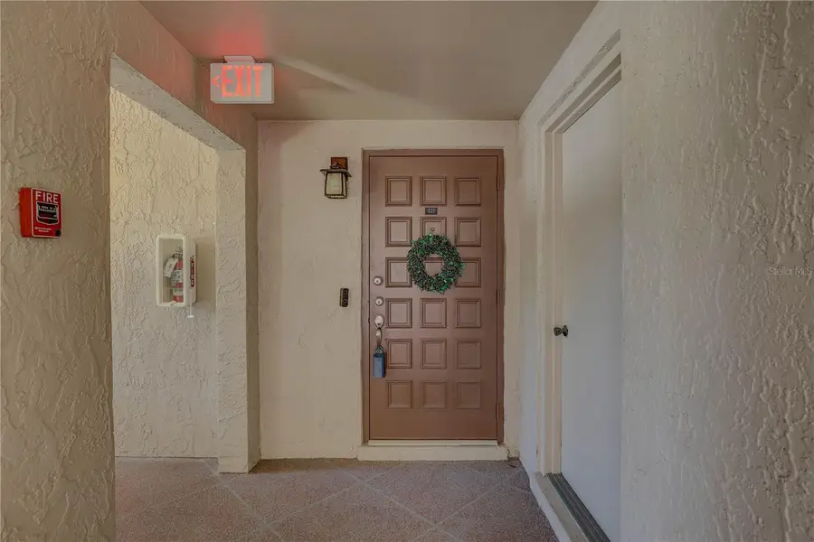 9700 Starkey Road #321, Seminole, FL 33777 - Image #2
