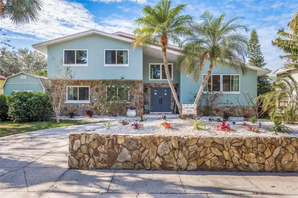 8240 144th Lane, SEMINOLE, FL 33776