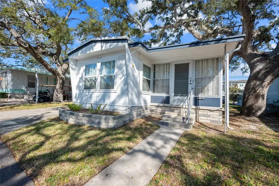 585 Sky Harbor Drive #209, Clearwater, FL 33759 - Image #2