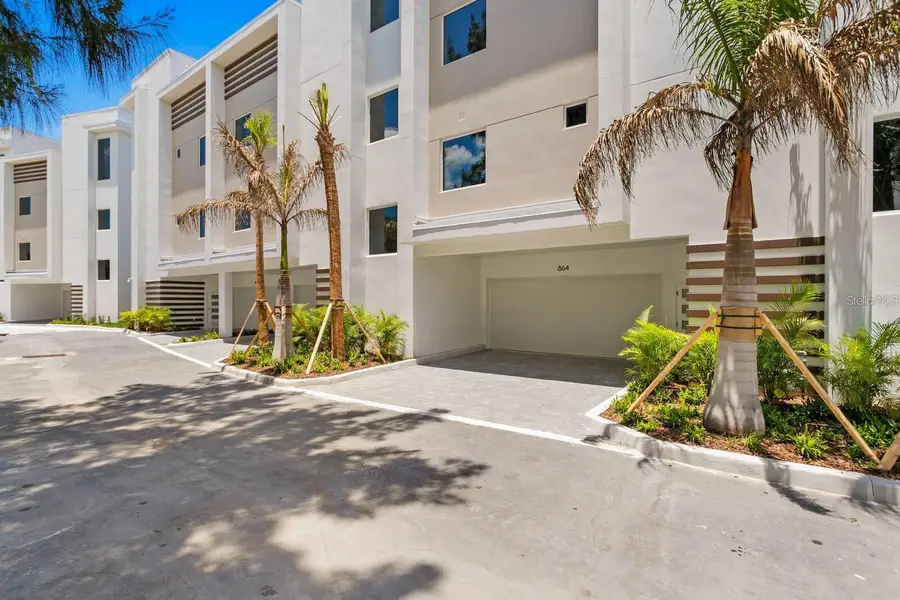 864 N Osceola Ave, Clearwater, FL 33755 - Image #2