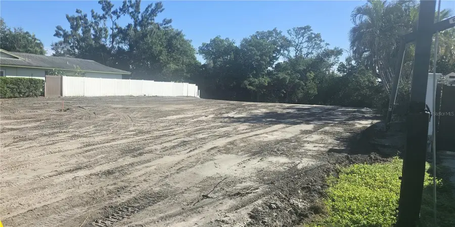 746 31st Avenue Ne, Saint Petersburg, FL 33704 - Image #3