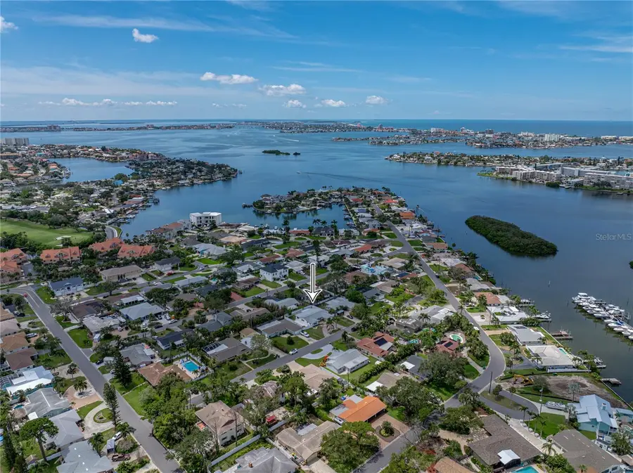 6709 Cardinal Drive S, Saint Petersburg, FL 33707 - #3