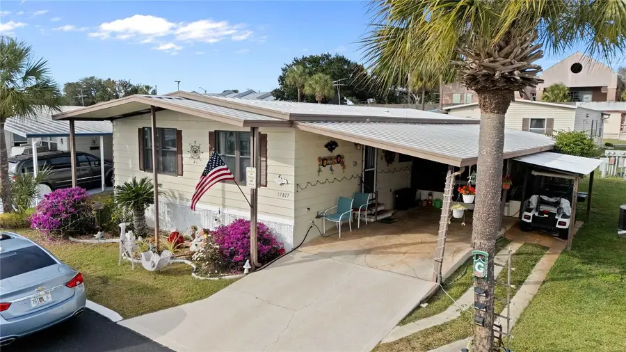 37817 Granada Avenue, Zephyrhills, FL 33541 - Image #2