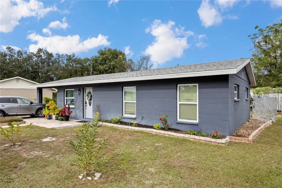 39403 Lincoln Avenue, Zephyrhills, FL 33542 - Image #2