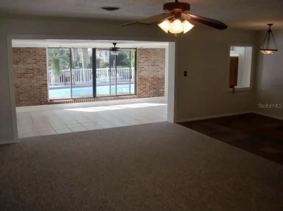 9570 Sun Isle Drive Ne, Saint Petersburg, FL 33702 - Image #2