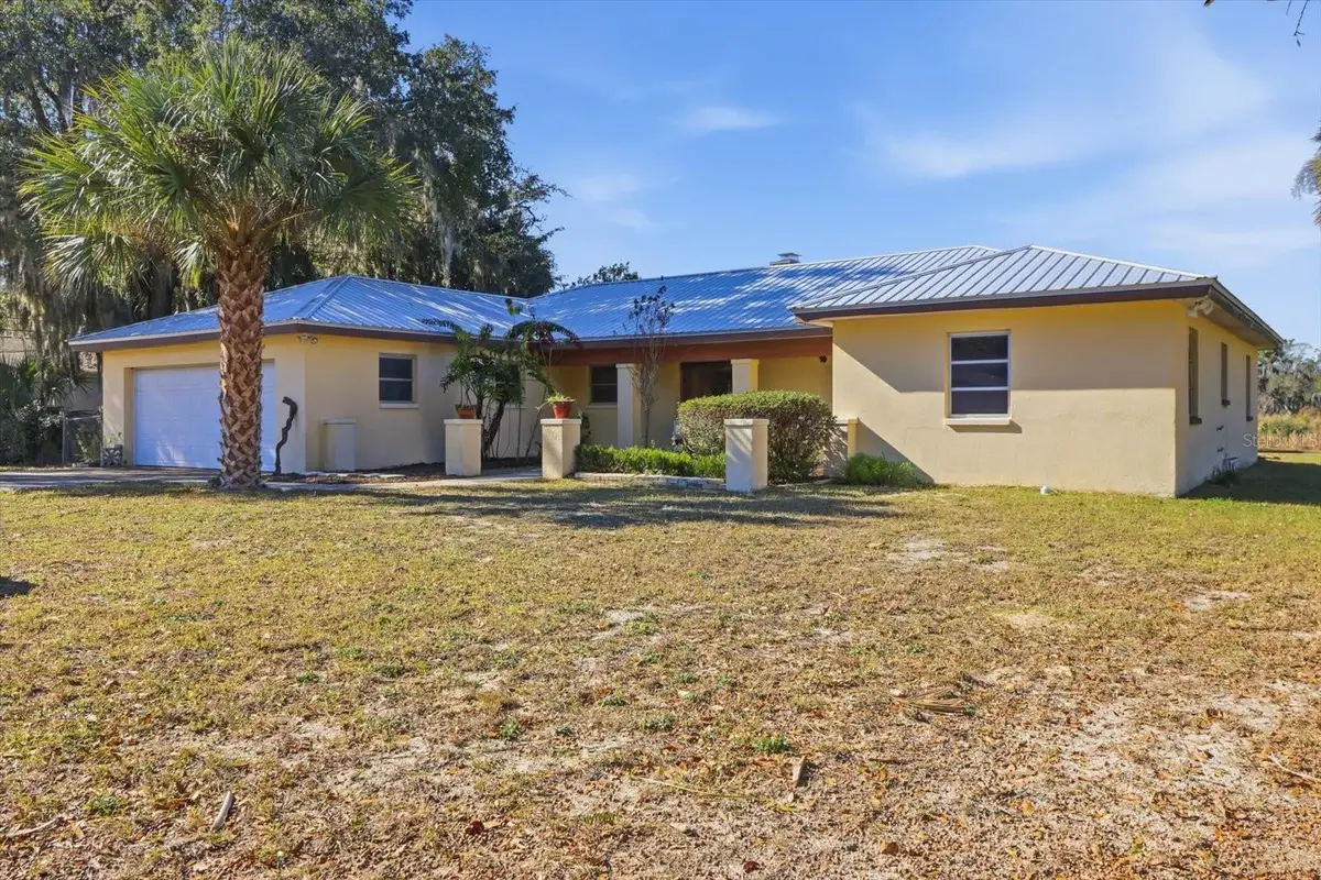 870 N Country Club Drive, Crystal River, FL 34429 - Image #1