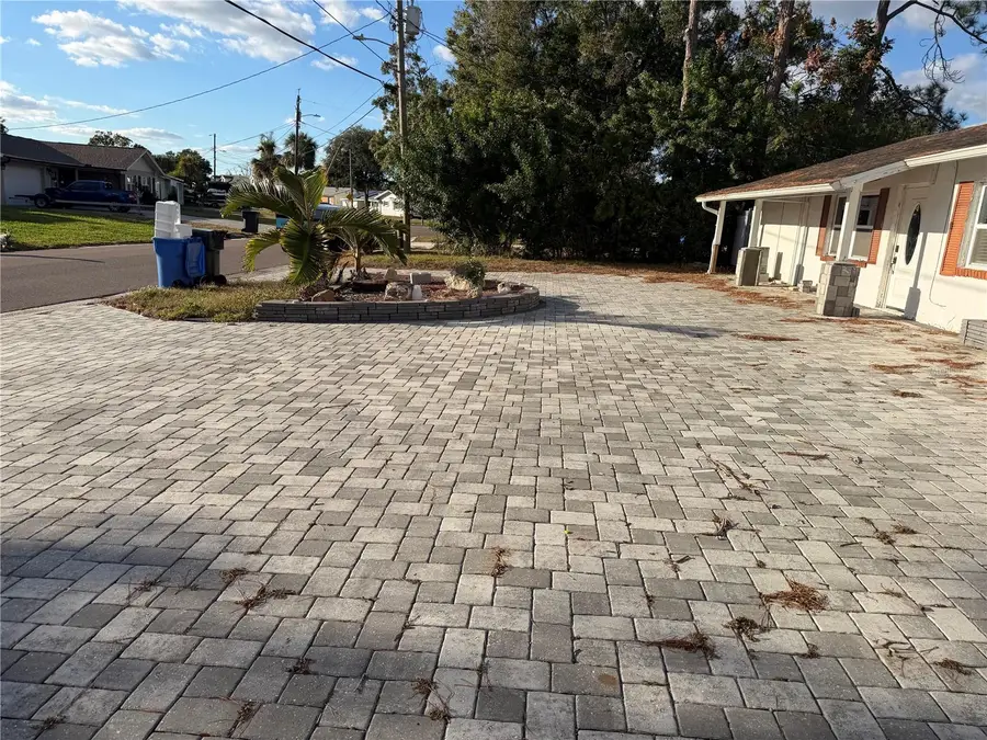 5013 Gilbert Avenue, Tampa, FL 33615 - Image #2