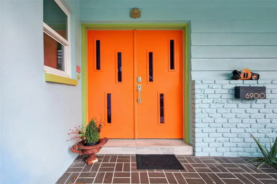 6900 22nd Way S, Saint Petersburg, FL 33712 - Image #2