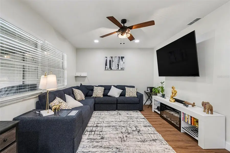 611 Huntington Street, Brandon, FL 33511 - Image #2