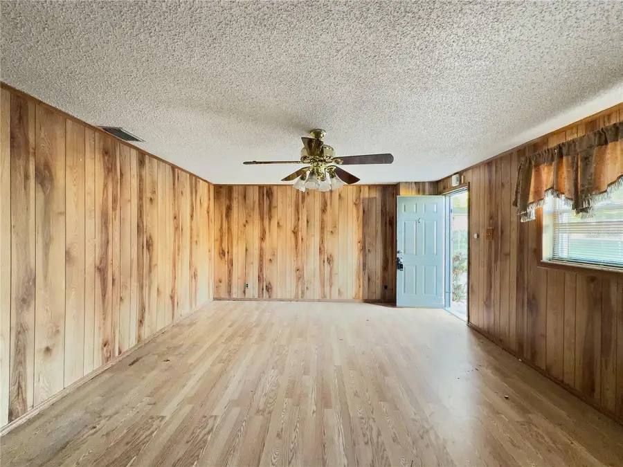 909 Alicia Avenue #1/2, Tampa, FL 33604 - Image #3