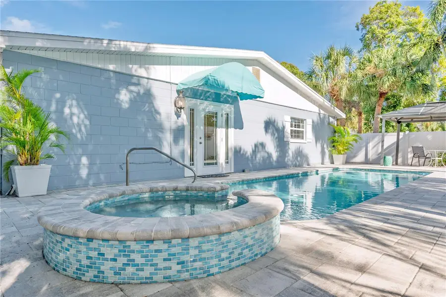 226 81st Avenue N, Saint Petersburg, FL 33702 - Image #2