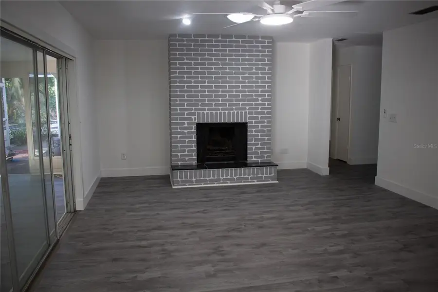 15715 Almondwood Drive, Tampa, FL 33613 - Image #3