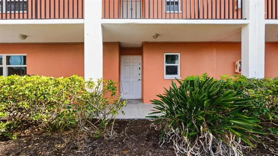6960 20th Ave N #109, Saint Petersburg, FL 33710 - Image #2