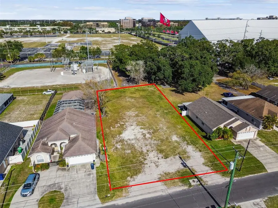 3337 W Woodlawn Avenue, Tampa, FL 33607 - #3
