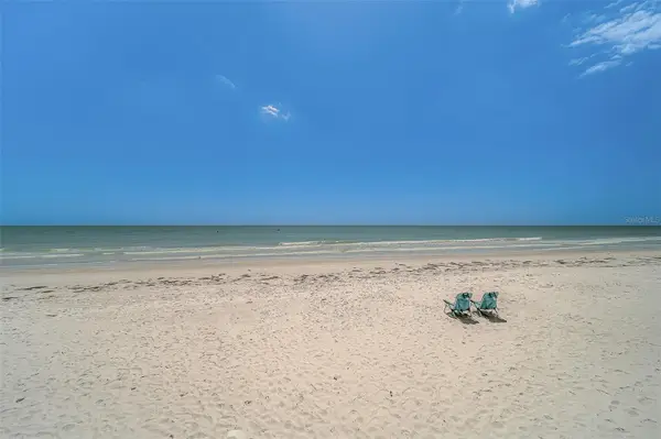 16450 Gulf Boulevard #565, NORTH REDINGTON BEACH, FL 33708