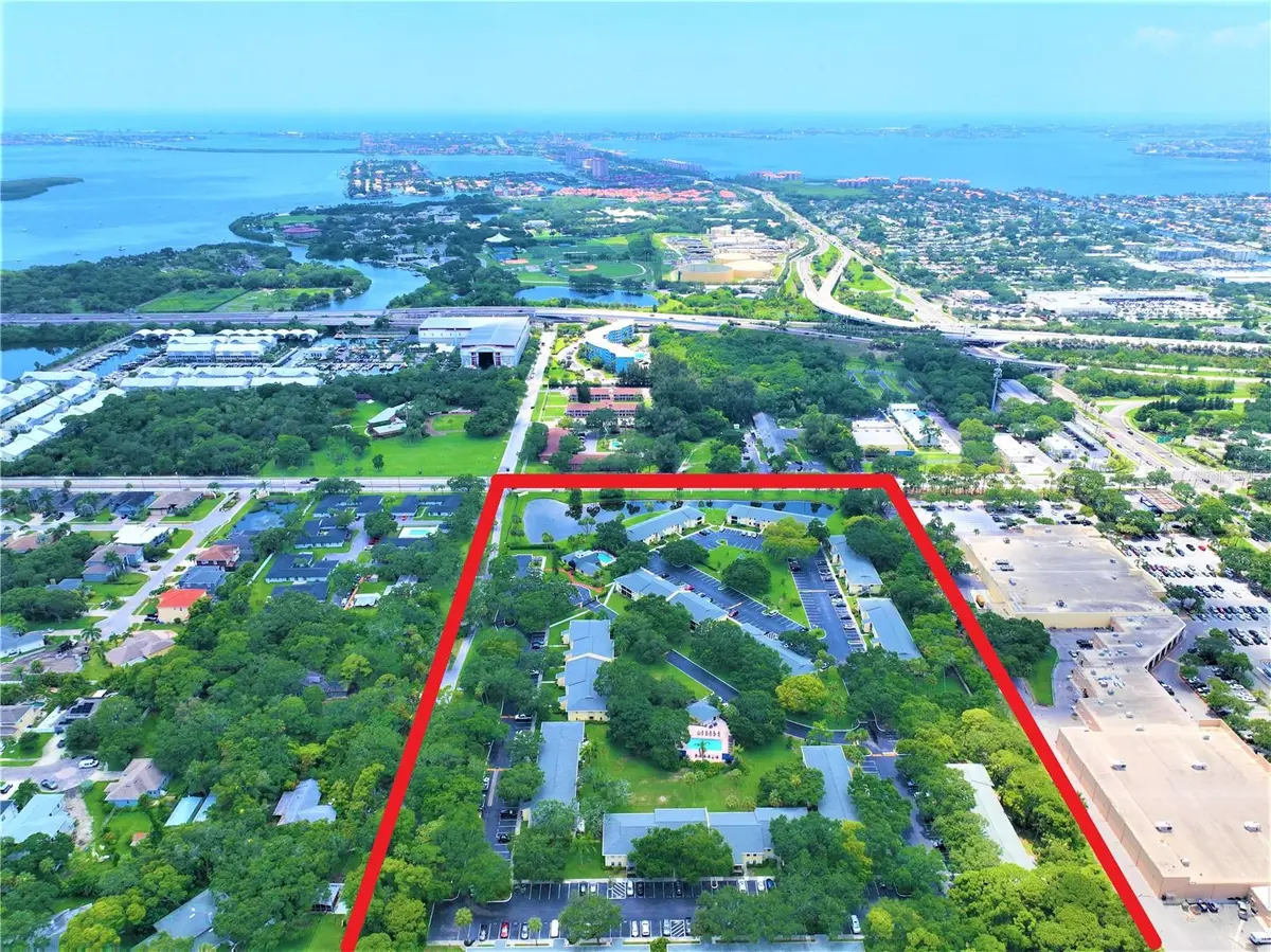 3001 58th Avenue S #904, Saint Petersburg, FL 33712 - Image #1