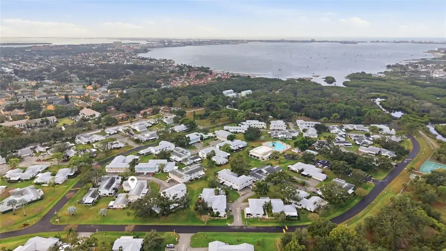 3244 38th Way S #B, Saint Petersburg, FL 33711 - Image #2