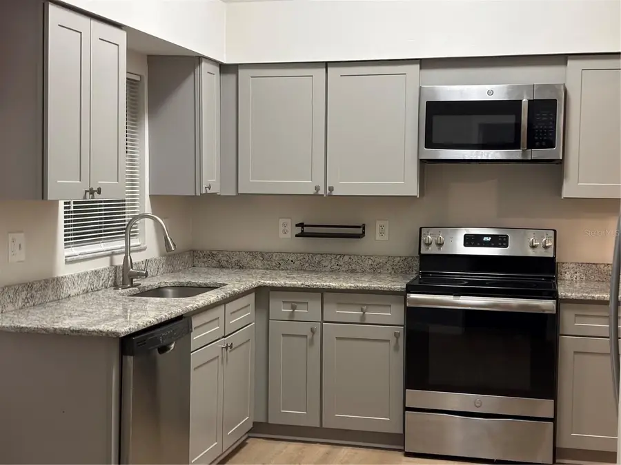 11222 Clayridge Drive, Tampa, FL 33635 - Image #3