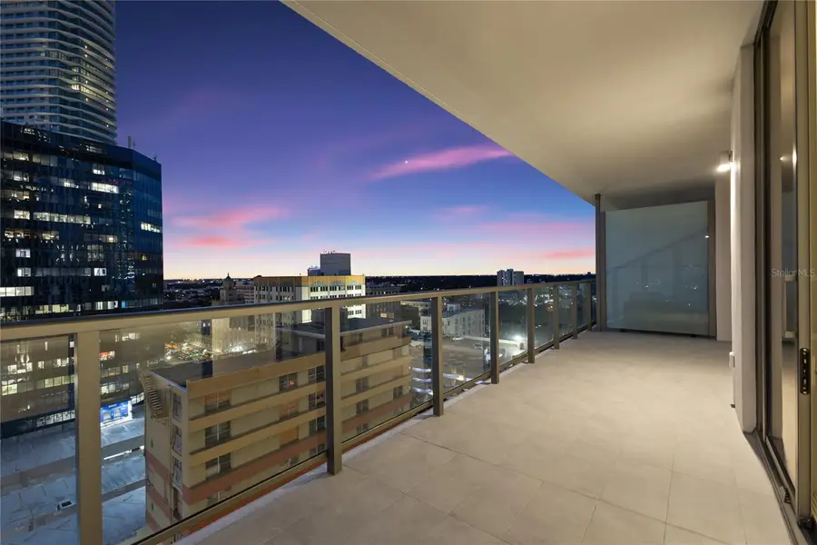 275 1st Avenue S #1407, Saint Petersburg, FL 33701 - Image #3