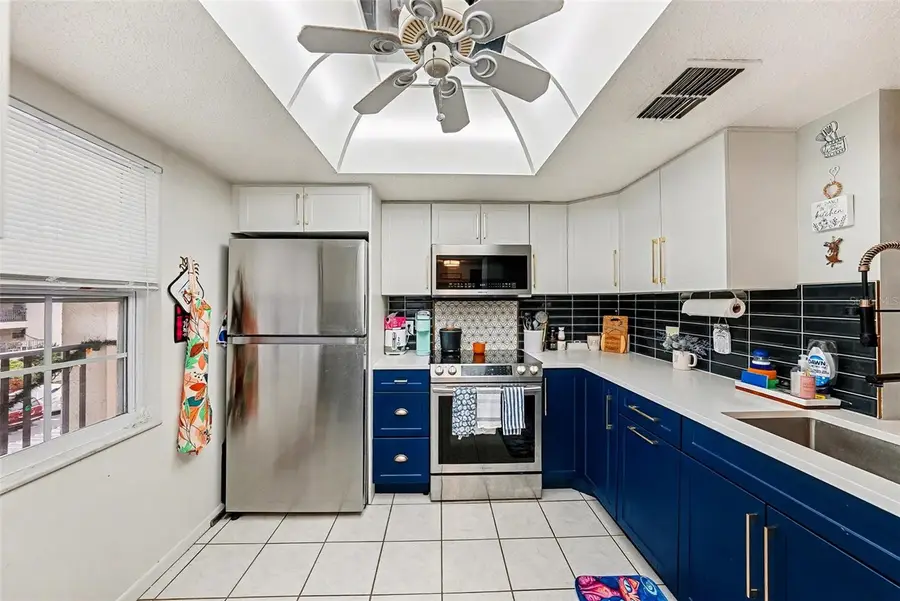 831 Maple Court #310, Dunedin, FL 34698 - Image #2