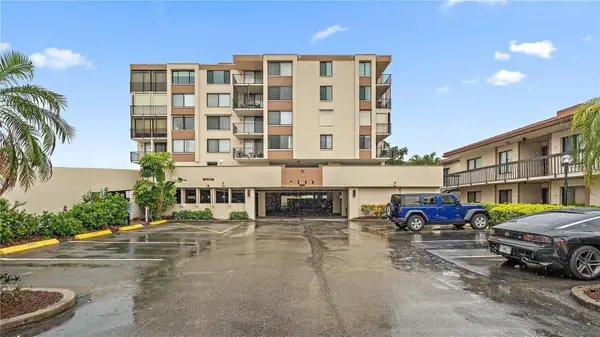 6269 Palma Del Mar Boulevard S #306, TIERRA VERDE, FL 33715