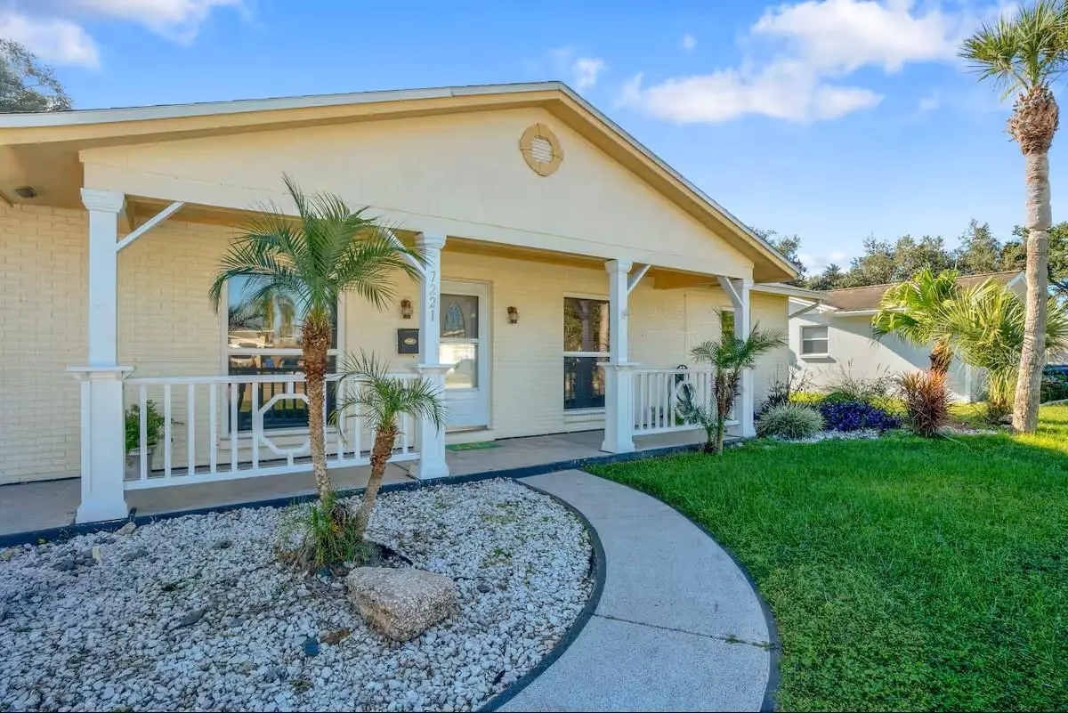 7221 Northbridge Boulevard, Tampa, FL 33615 - Image #1