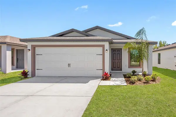 561 Blackthorn Drive, LAKELAND, FL 33809