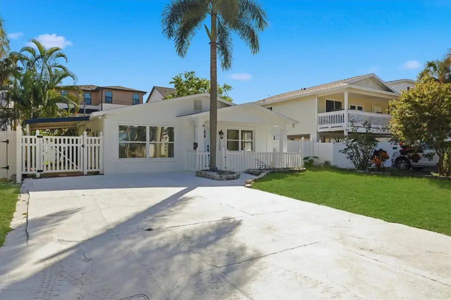 1734 Maryland Avenue Ne, Saint Petersburg, FL 33703 - Image #2