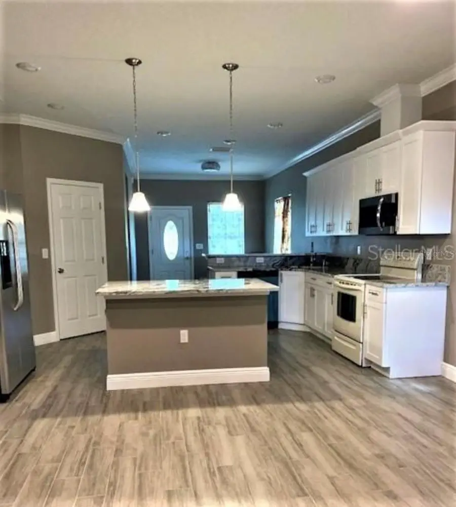 39410 Kennedy Avenue, Zephyrhills, FL 33542 - Image #2