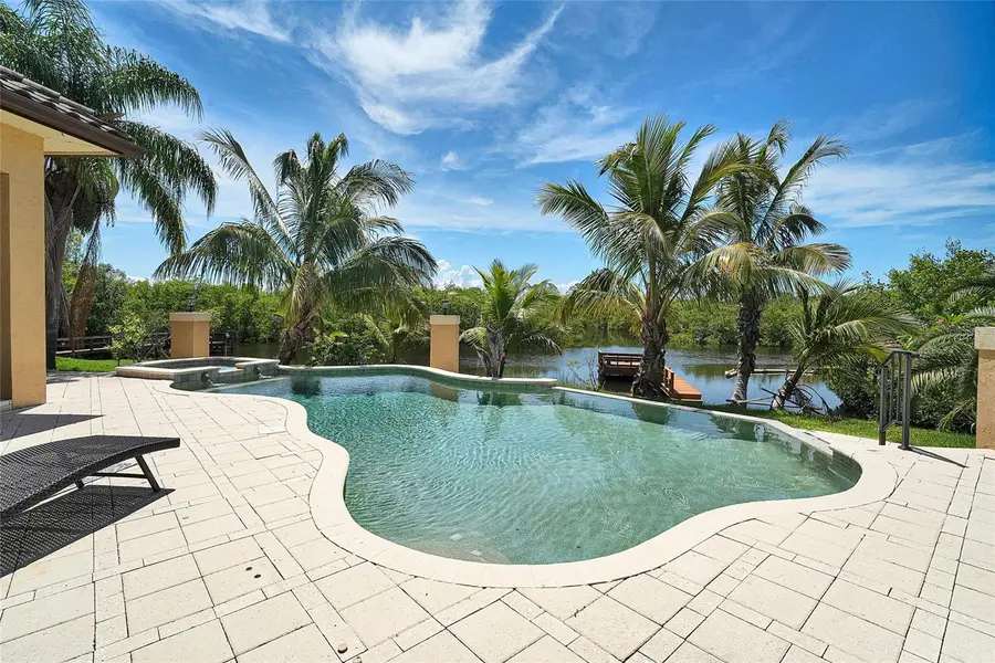 8707 Silverthorn Road, Seminole, FL 33777 - Image #2