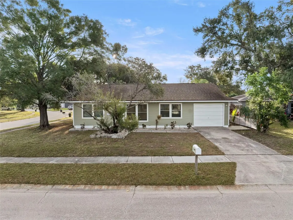 6500 Briar Ridge Court N, Pinellas Park, FL 33782 - Image #1