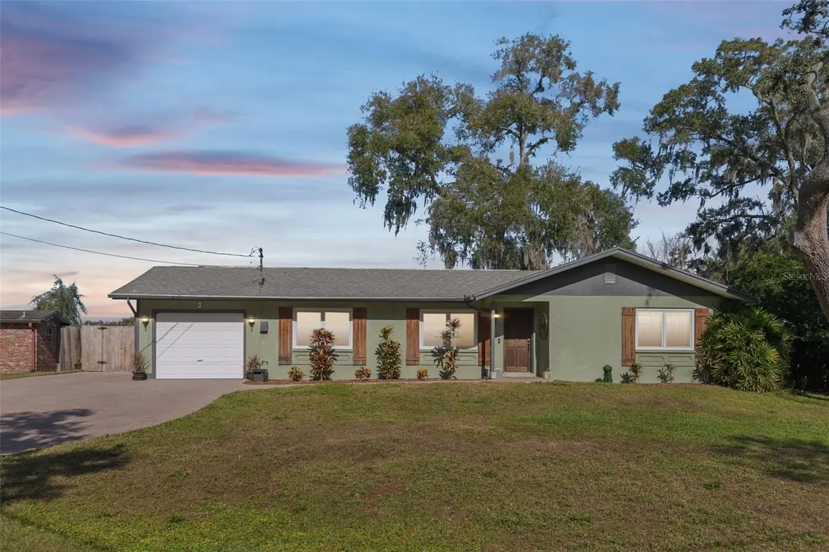 34037 Woodland Circle, Dade City, FL 33523 - Image #1