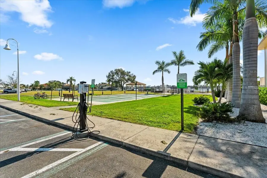 4900 Brittany Drive S #805, Saint Petersburg, FL 33715 - Image #2