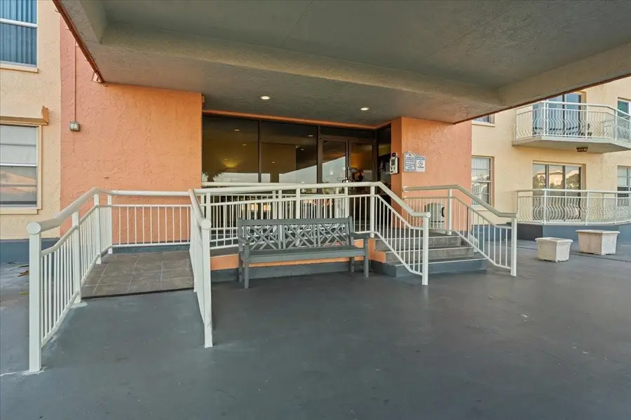 4900 Brittany Drive S #805, Saint Petersburg, FL 33715 - Image #3