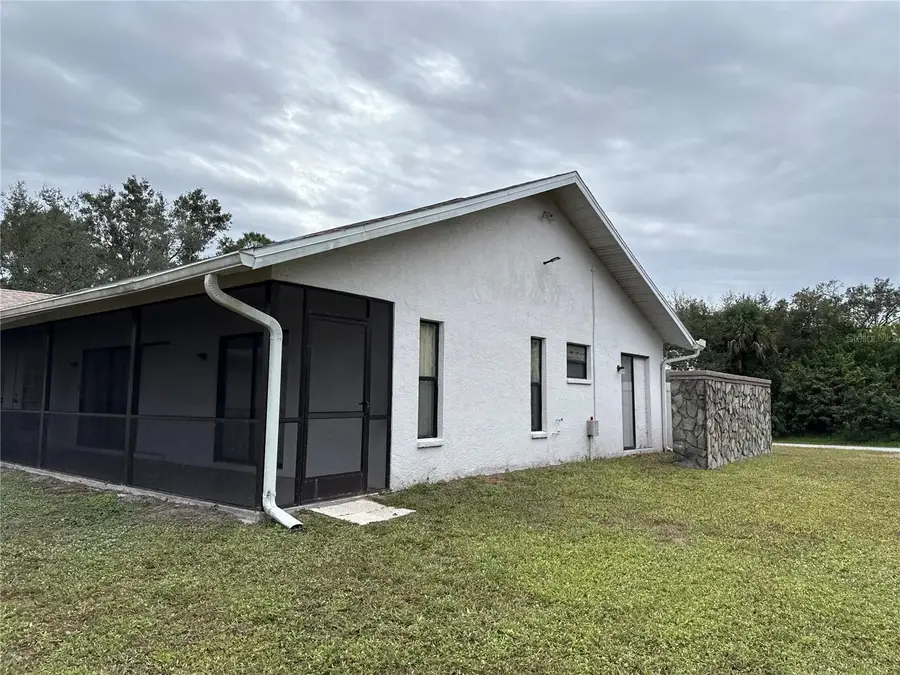 21264 Hawthorne Avenue, Port Charlotte, FL 33954 - Image #3