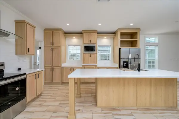 8388 Dalewood Drive, WEEKI WACHEE, FL 34613