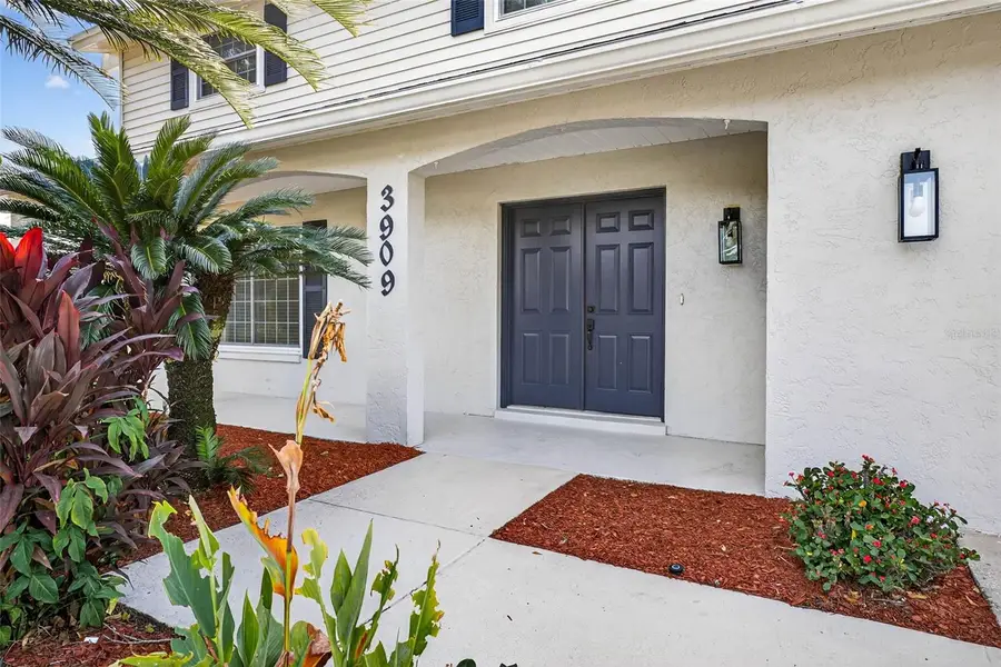 3909 Braesgate Lane, Tampa, FL 33624 - Image #2