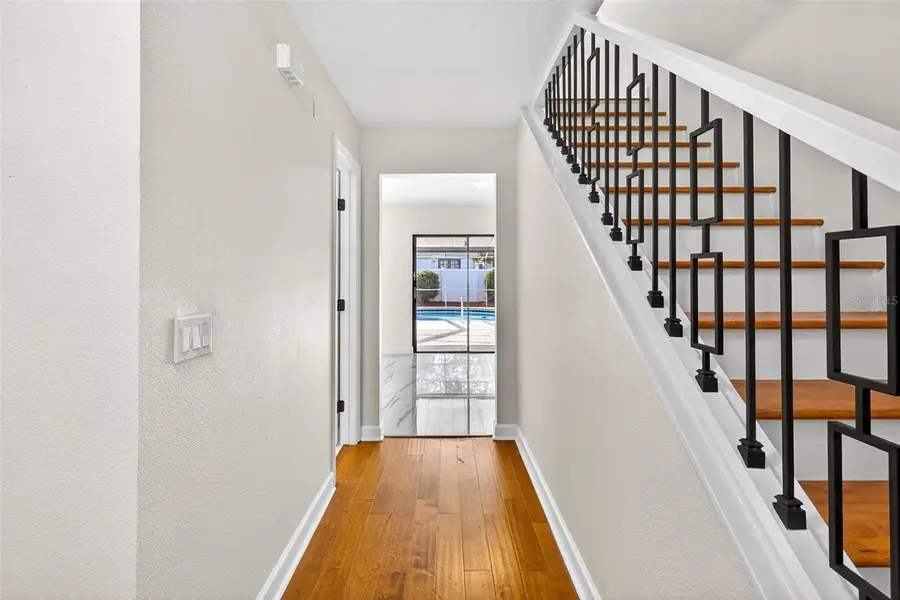 3909 Braesgate Lane, Tampa, FL 33624 - Image #3